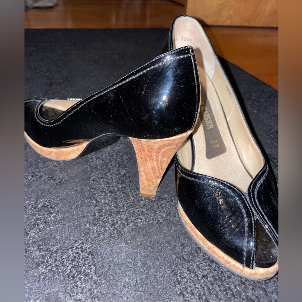 6.5M Black Patent Leather Peter Kaiser Emilia Peep Toe High Heel Pumps.Germany.